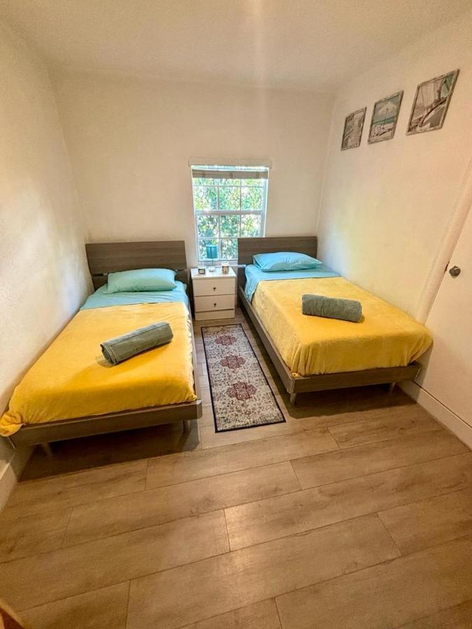 Nice 2 Twin Bedroom - Best Central Location In Miami - Luggage Storage, Parking And Laundry For Free!!!! Extérieur photo